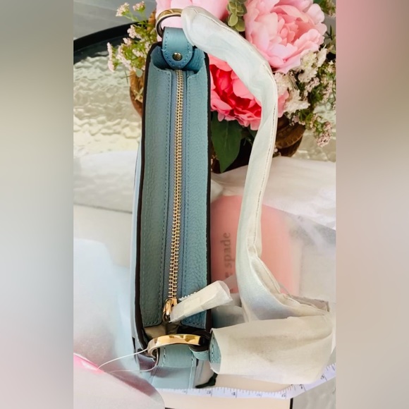 Kate Spade Hudson Small Messenger Bag NWT - Picture 13 of 14